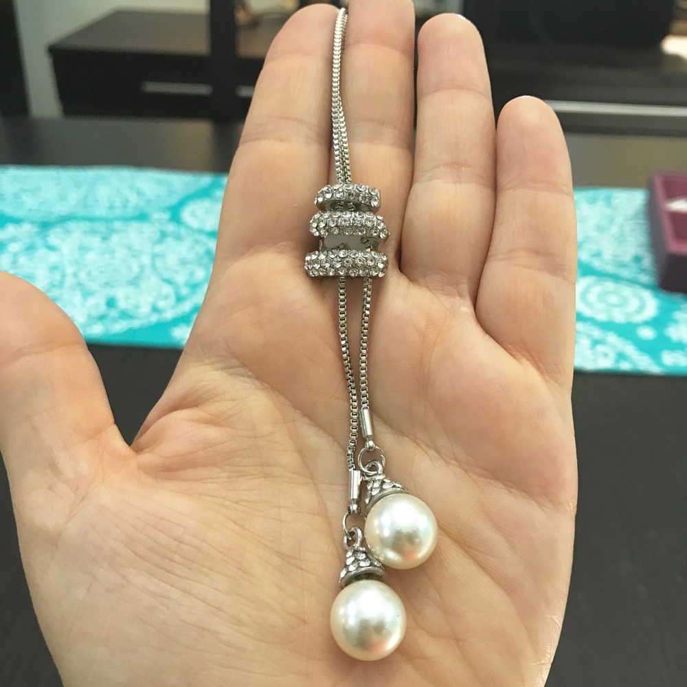 NEW!๐๐LONG PEARL LOOK CRYSTAL NECKLACE!๐๐LOVE! - Picture 6 of 15